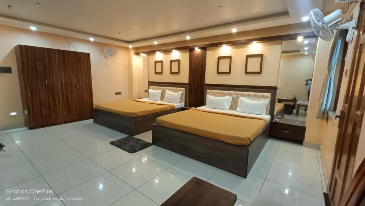 Hotel Trisplanet Kalyani Zewnętrze zdjęcie